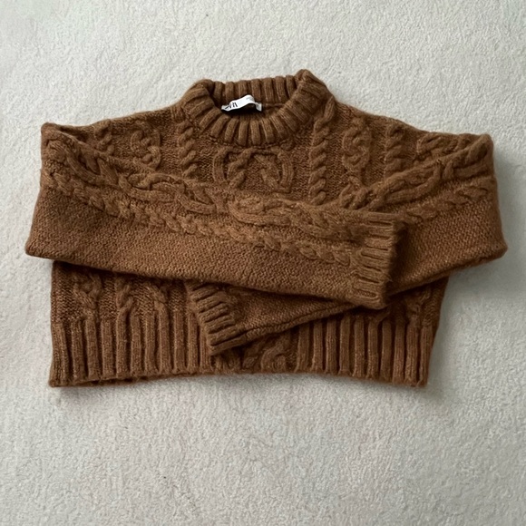 Zara cropped camel crewneck sweater in size S. NWOT. - Picture 2 of 6